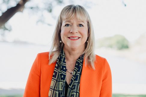 Headshot of Hilary O'Connell